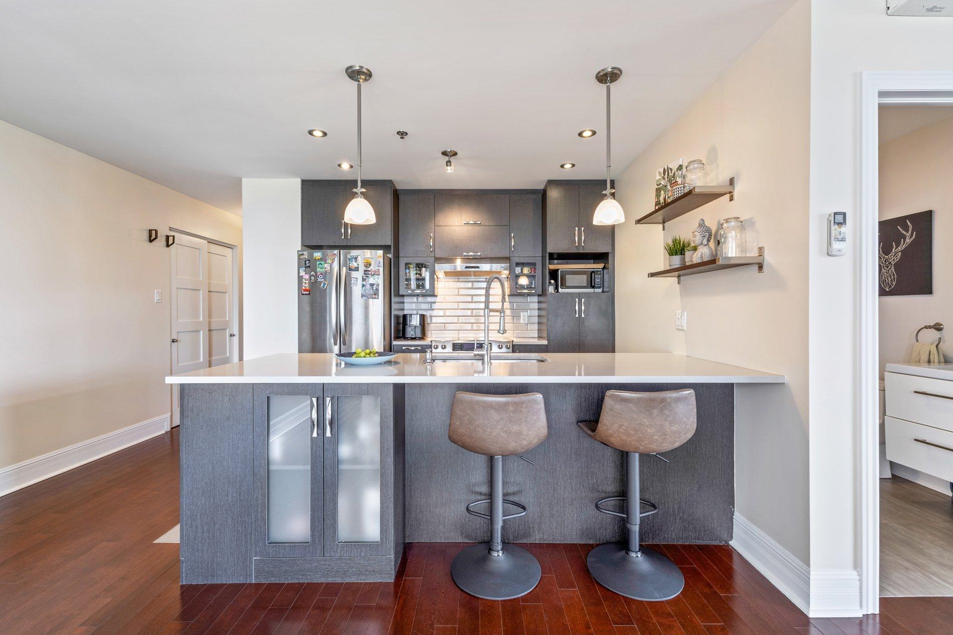 









2865


Av. du Cosmodôme

, 306,
Laval (Chomedey),




QC
H7T0G6


