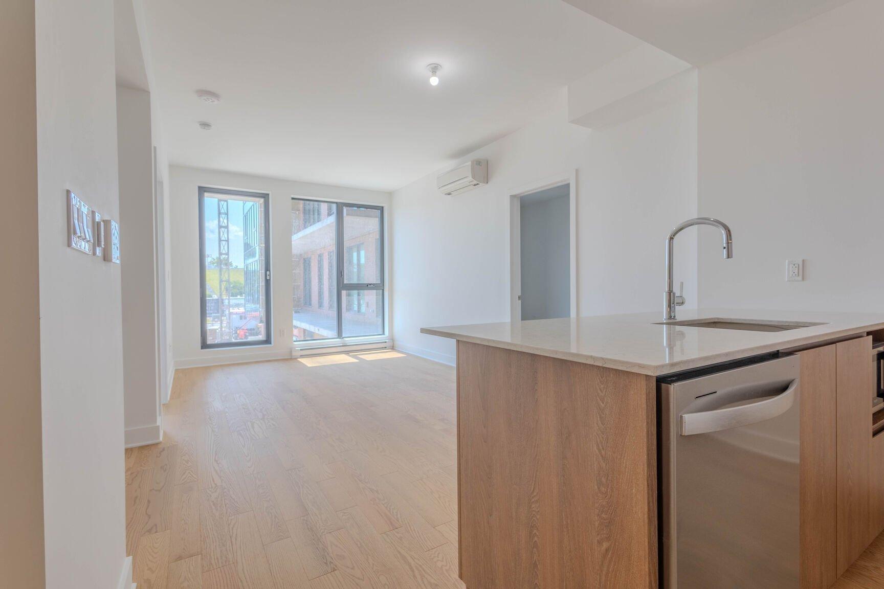 









200


Rue Marie-Charles-Le Moyne

, 218,
Longueuil (Le Vieux-Longueuil),




QC
J4K8C2


