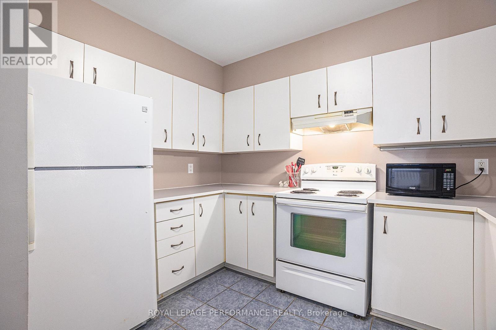 












105 - 318 LORRY GREENBERG DRIVE

,
Ottawa,




Ontario
K1T2R5

