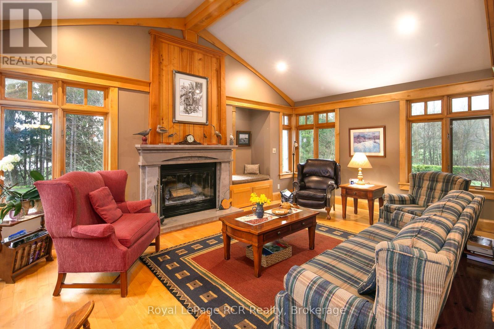 












635317 EUPHRASIA-HOLLAND TOWNLINE

,
Grey Highlands,







Ontario
N0C1H0

