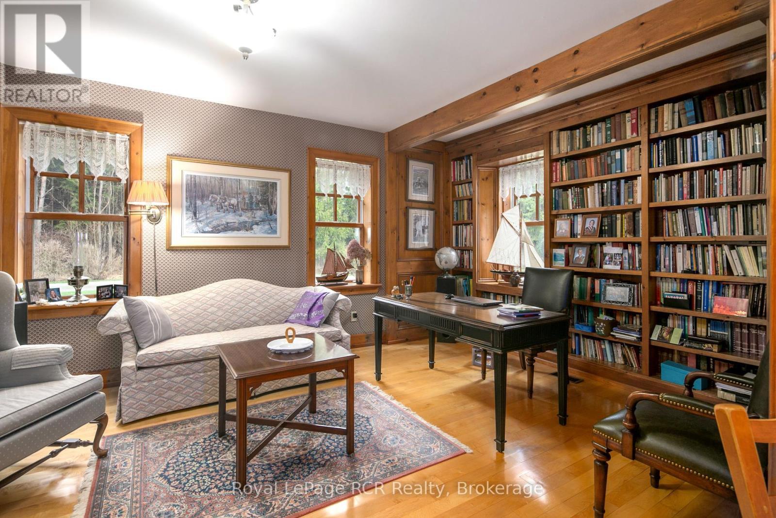 












635317 EUPHRASIA-HOLLAND TOWNLINE

,
Grey Highlands,







Ontario
N0C1H0

