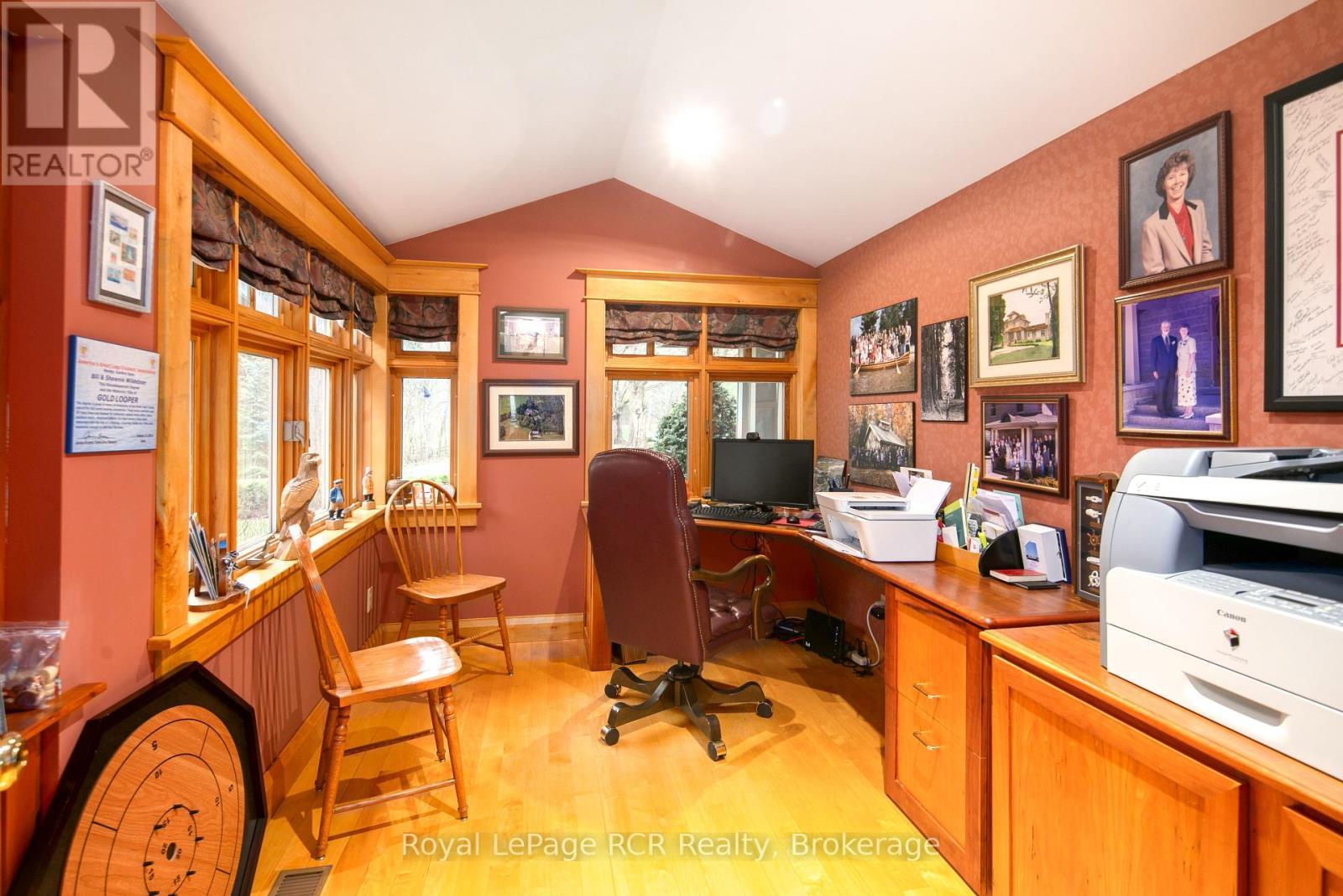 












635317 EUPHRASIA-HOLLAND TOWNLINE

,
Grey Highlands,







Ontario
N0C1H0

