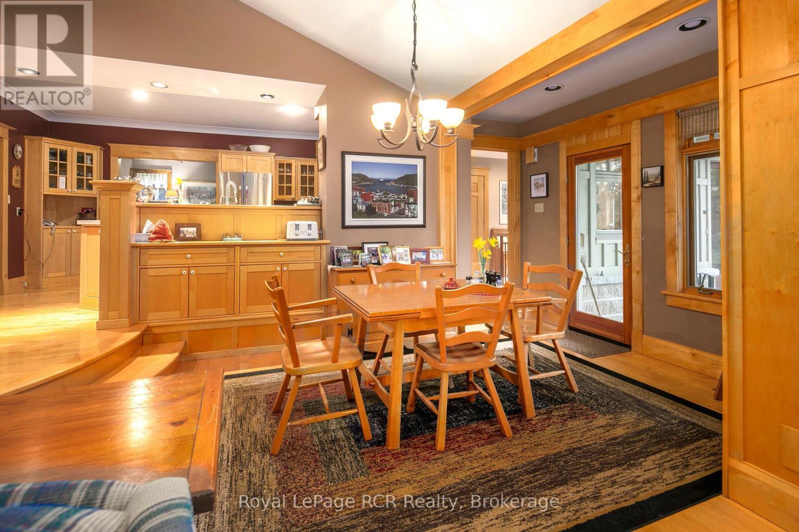 












635317 EUPHRASIA-HOLLAND TOWNLINE

,
Grey Highlands,







Ontario
N0C1H0

