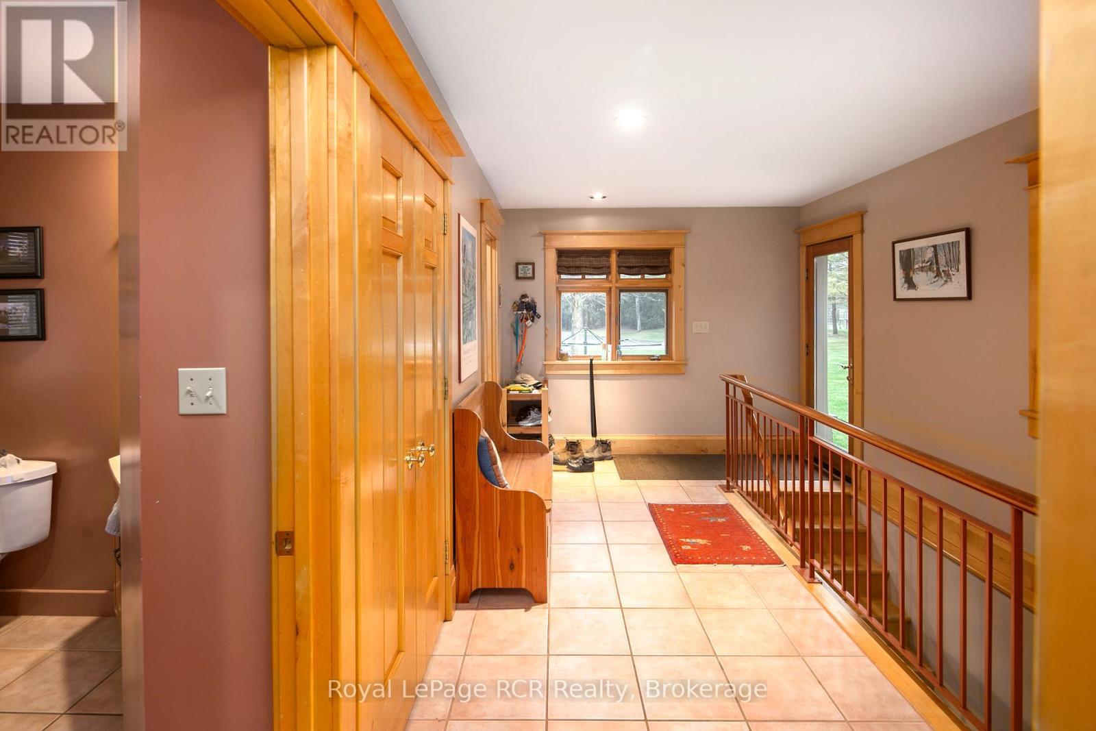 












635317 EUPHRASIA-HOLLAND TOWNLINE

,
Grey Highlands,







Ontario
N0C1H0

