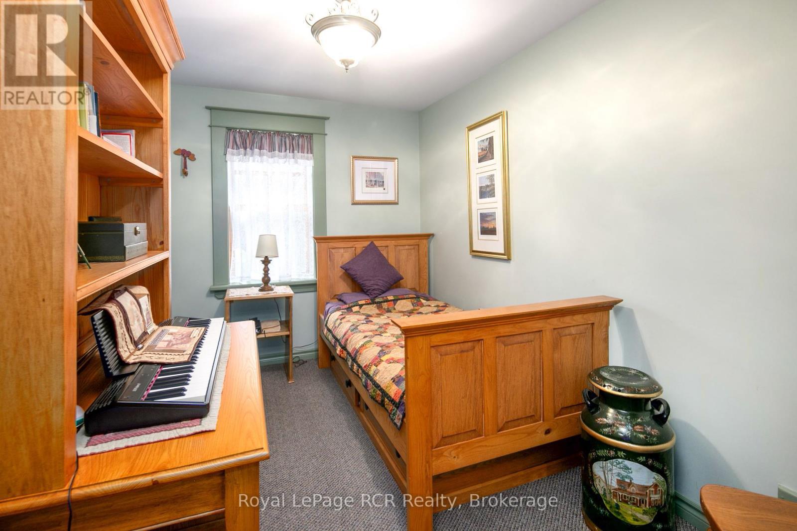 












635317 EUPHRASIA-HOLLAND TOWNLINE

,
Grey Highlands,







Ontario
N0C1H0


