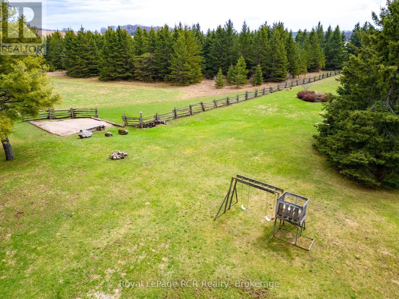 












635317 EUPHRASIA-HOLLAND TOWNLINE

,
Grey Highlands,







Ontario
N0C1H0

