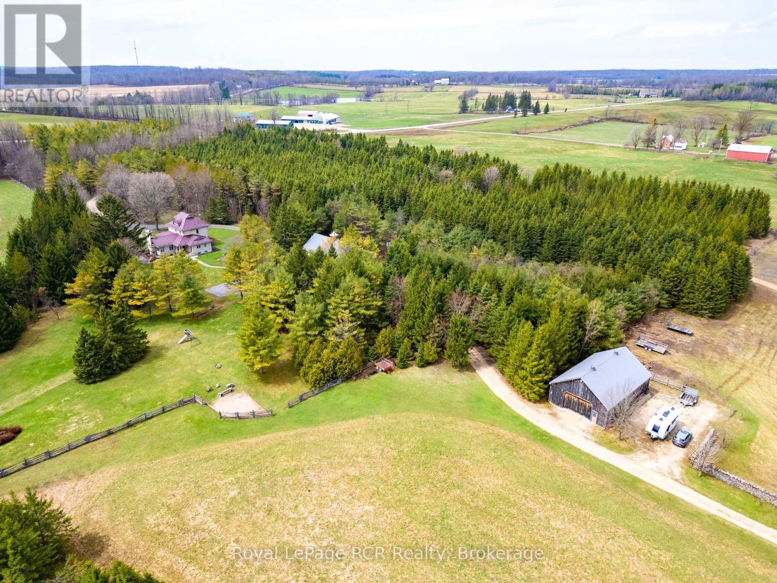 












635317 EUPHRASIA-HOLLAND TOWNLINE

,
Grey Highlands,







Ontario
N0C1H0

