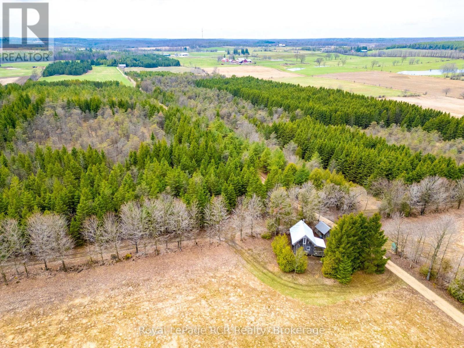 












635317 EUPHRASIA-HOLLAND TOWNLINE

,
Grey Highlands,







Ontario
N0C1H0

