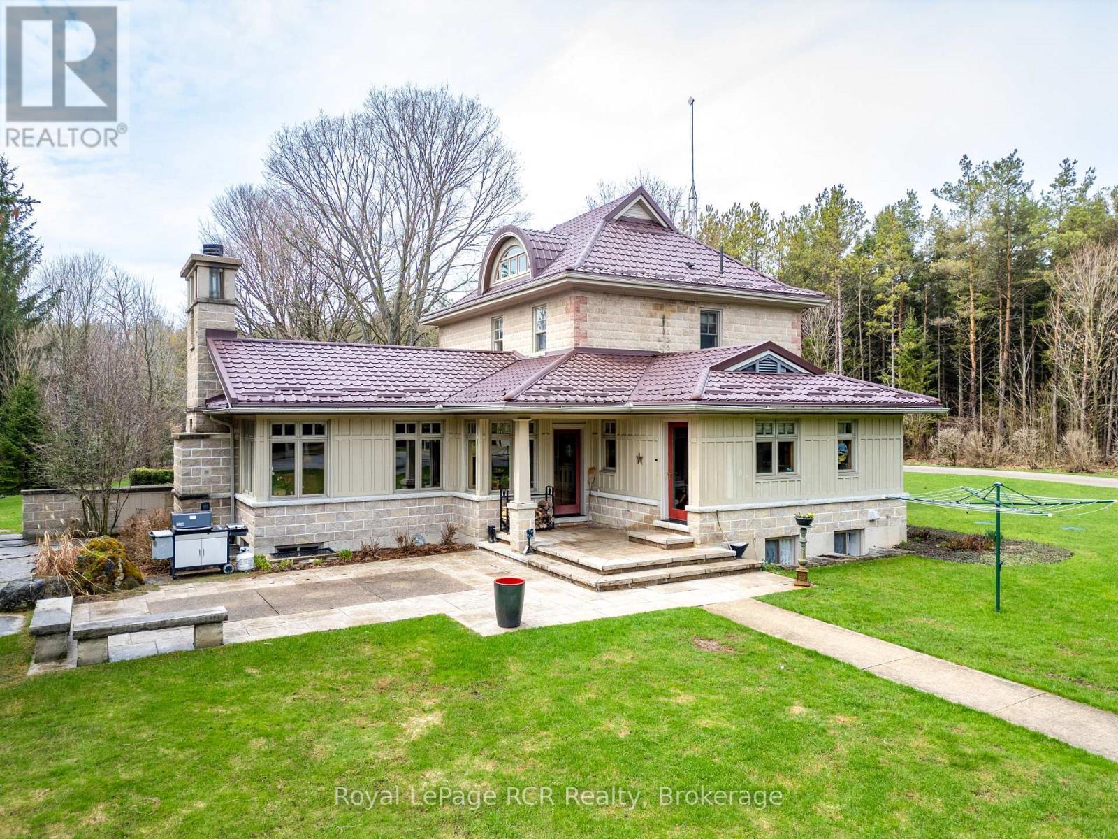 












635317 EUPHRASIA-HOLLAND TOWNLINE

,
Grey Highlands,







Ontario
N0C1H0

