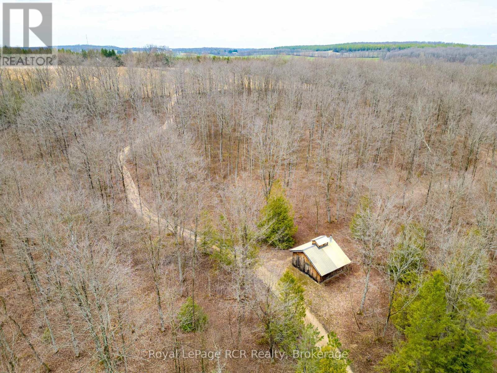 












635317 EUPHRASIA-HOLLAND TOWNLINE

,
Grey Highlands,







Ontario
N0C1H0


