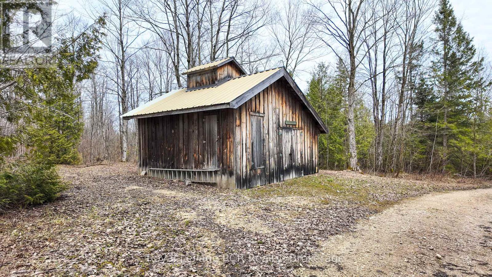 












635317 EUPHRASIA-HOLLAND TOWNLINE

,
Grey Highlands,







Ontario
N0C1H0

