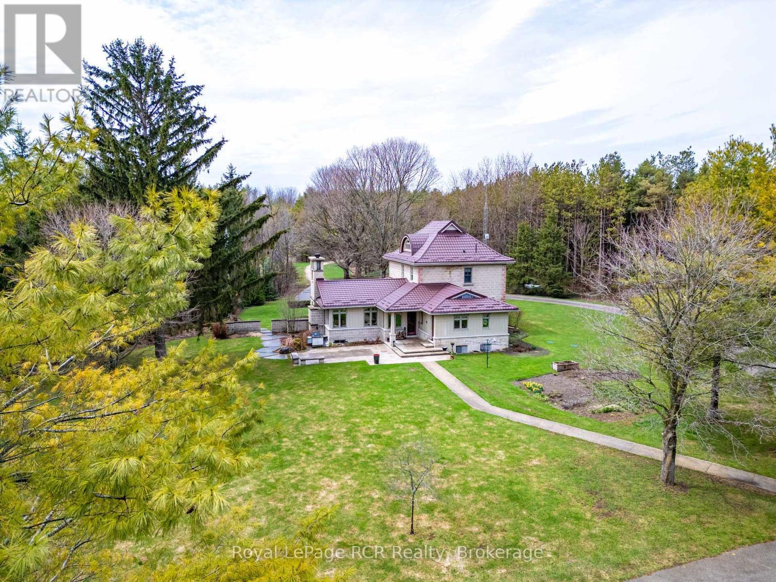 












635317 EUPHRASIA-HOLLAND TOWNLINE

,
Grey Highlands,







Ontario
N0C1H0

