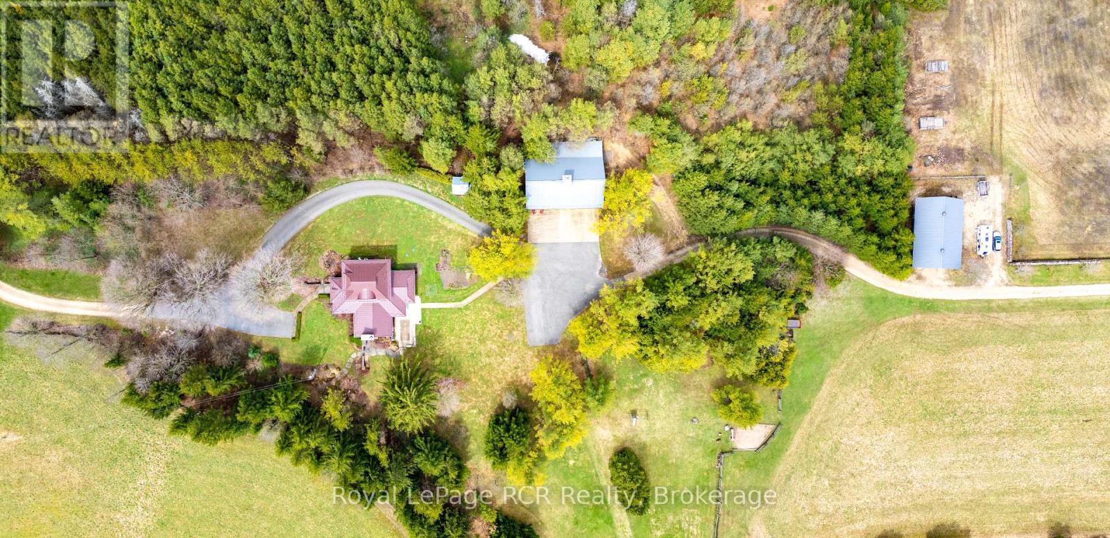 












635317 EUPHRASIA-HOLLAND TOWNLINE

,
Grey Highlands,







Ontario
N0C1H0

