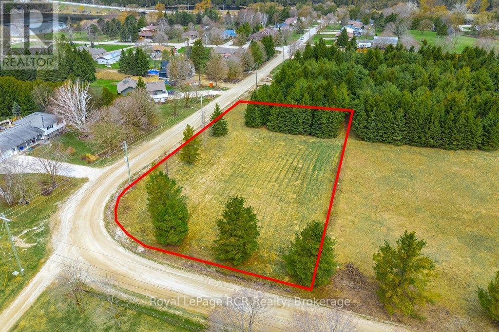 












LOT # 3 OXFORD STREET

,
Wellington North (Mount Forest),







Ontario
N0G2L3

