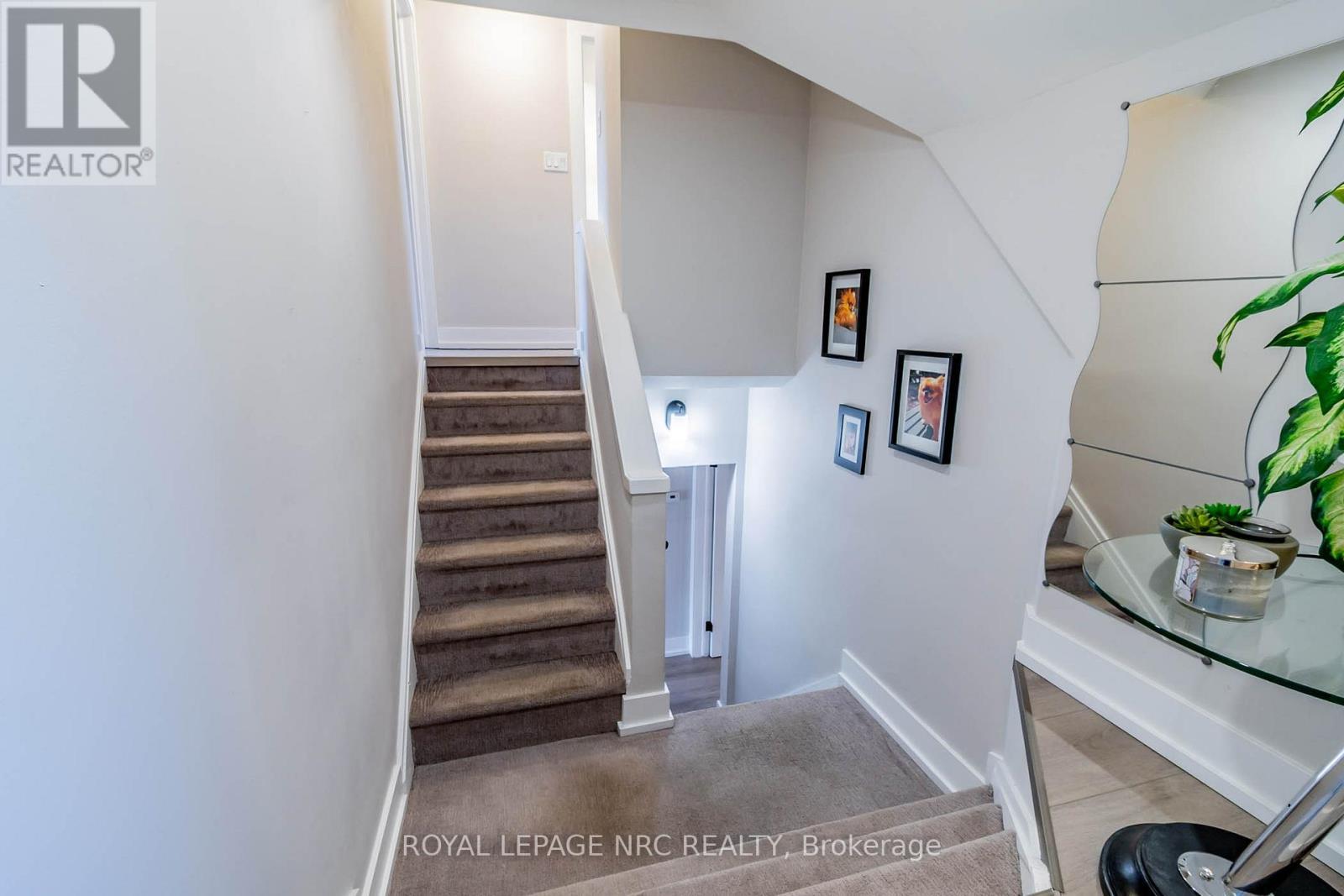 












6080 KEITH STREET

,
Niagara Falls (Church's Lane),




Ontario
L2J1K2

