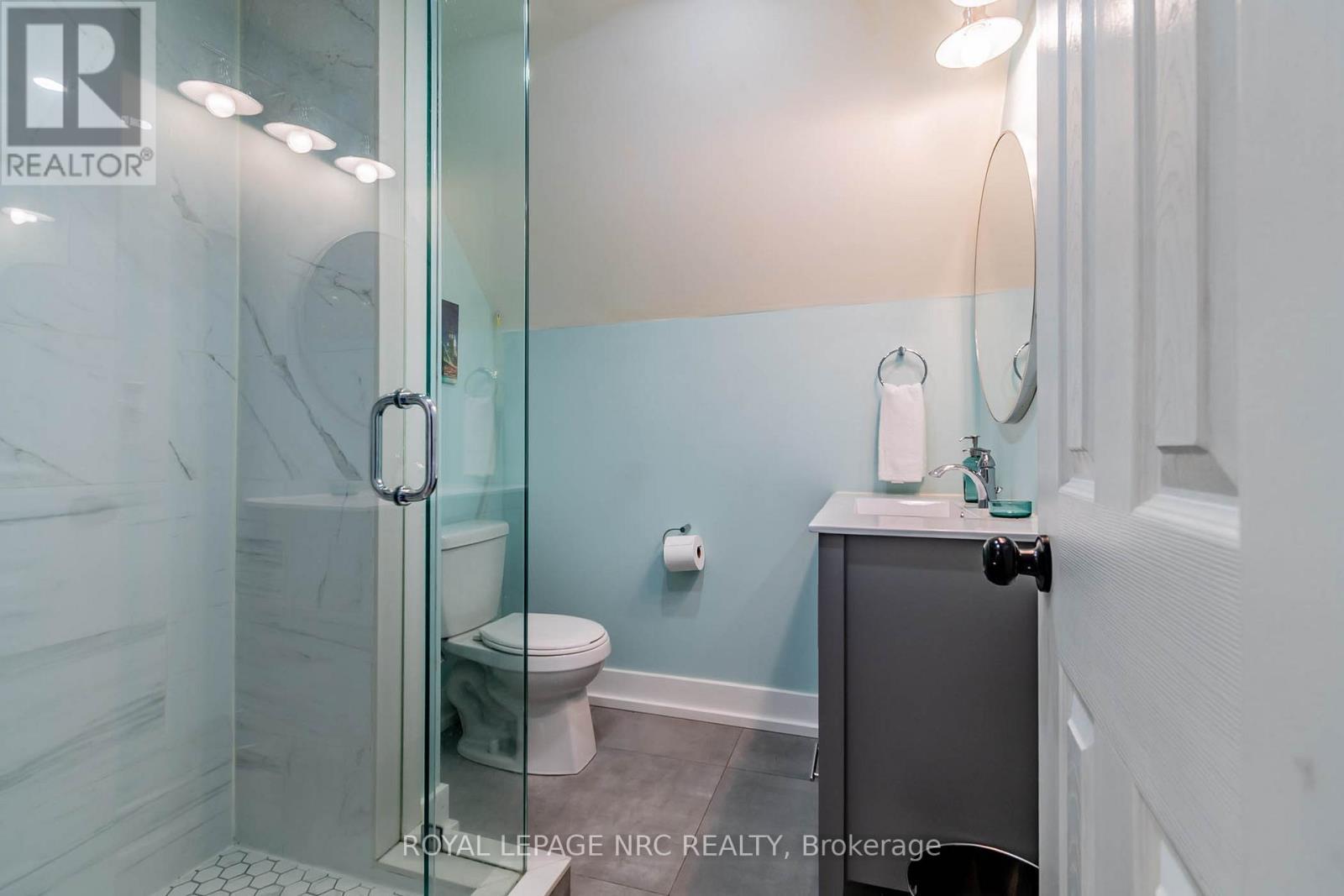 












6080 KEITH STREET

,
Niagara Falls (Church's Lane),




Ontario
L2J1K2

