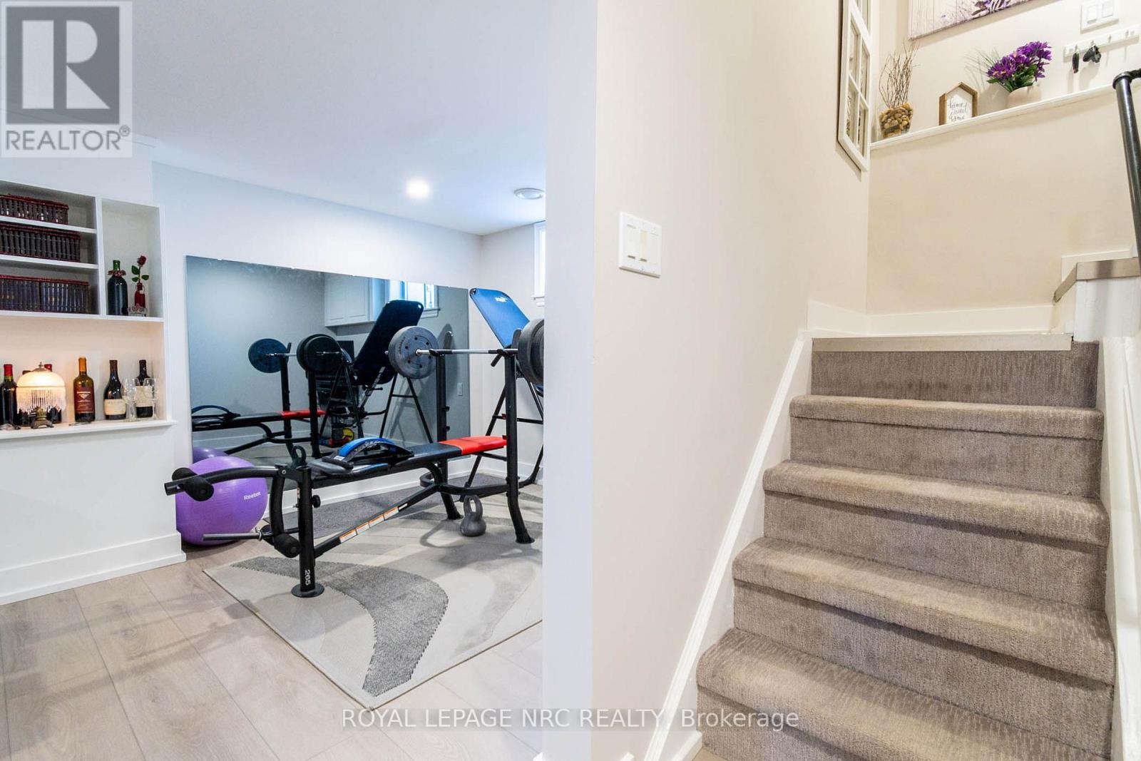 












6080 KEITH STREET

,
Niagara Falls (Church's Lane),




Ontario
L2J1K2

