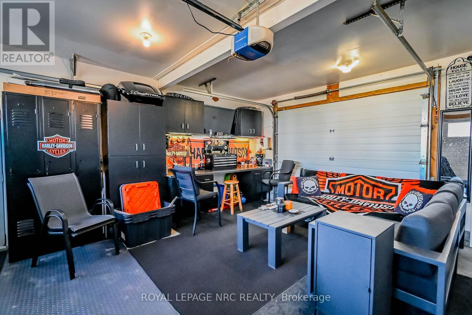












6080 KEITH STREET

,
Niagara Falls (Church's Lane),




Ontario
L2J1K2

