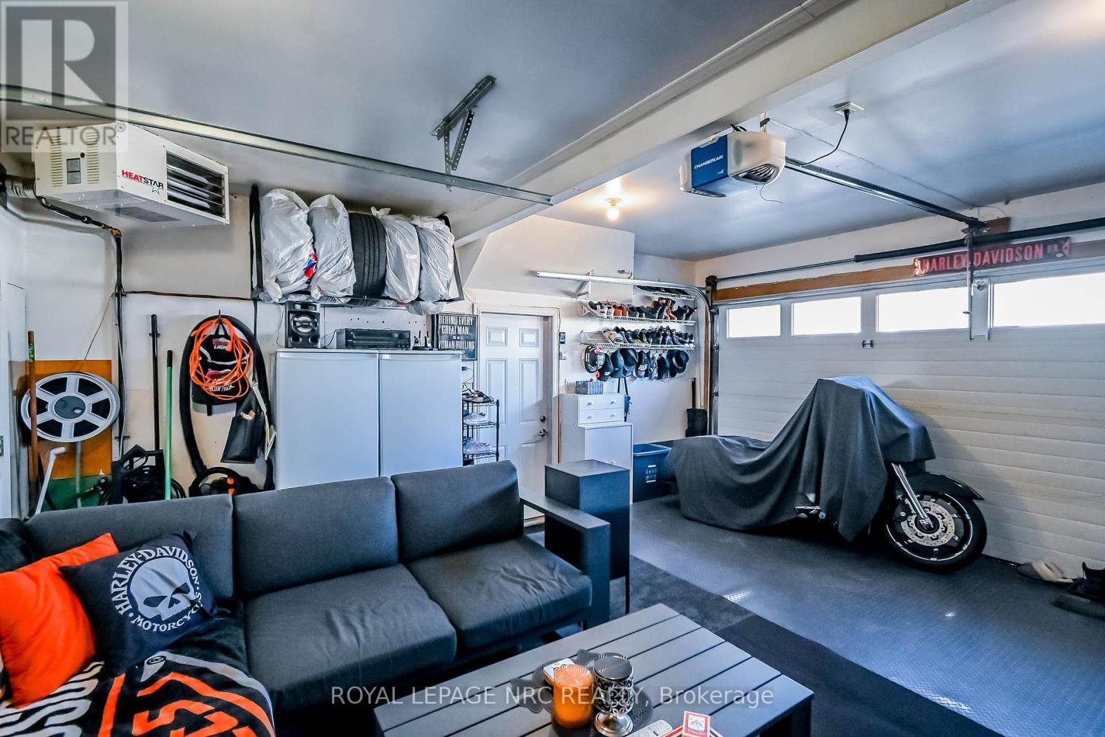 












6080 KEITH STREET

,
Niagara Falls (Church's Lane),




Ontario
L2J1K2

