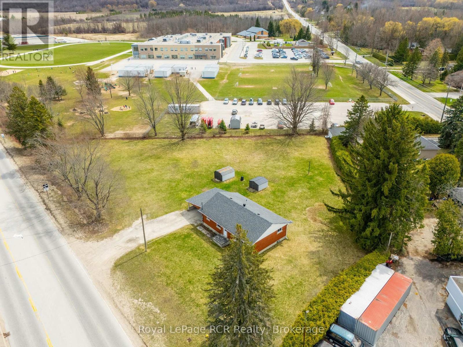 












456 SYKES STREET S

,
Meaford,




Ontario
N4L1C6

