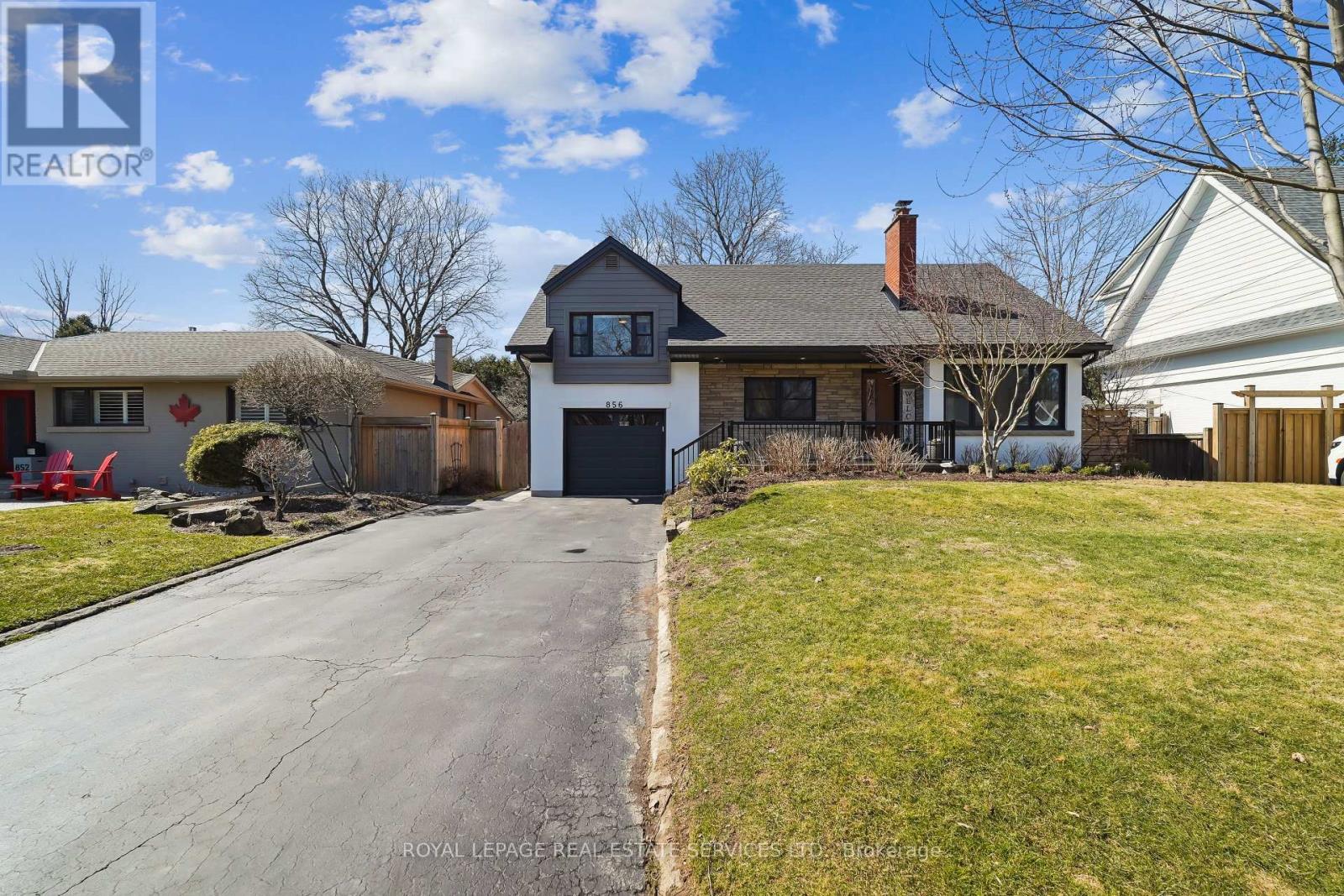 












856 TEAL DRIVE

,
Burlington,




Ontario
L7T2Y7

