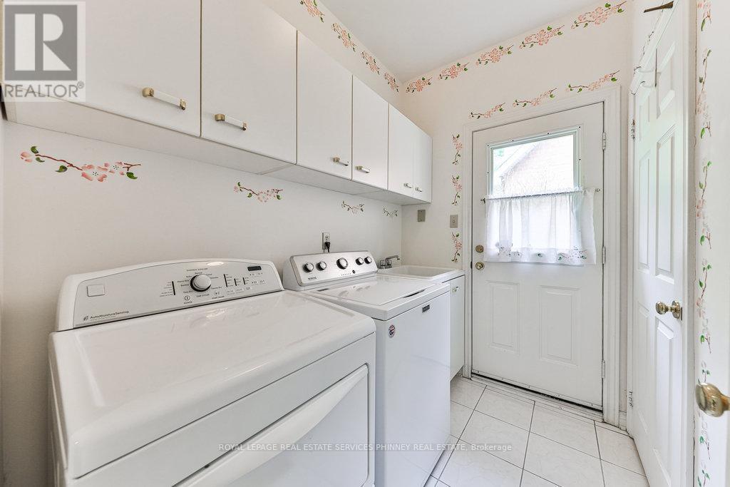 












3952 ROLLING VALLEY DRIVE

,
Mississauga,




Ontario
L5L5V9

