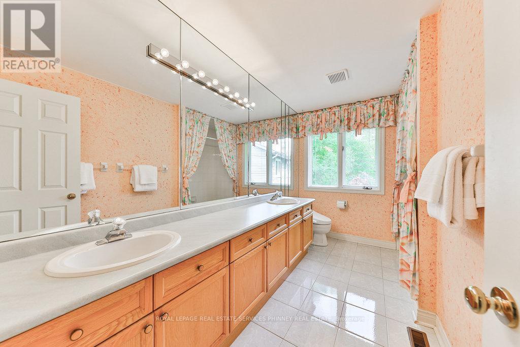 












3952 ROLLING VALLEY DRIVE

,
Mississauga,




Ontario
L5L5V9

