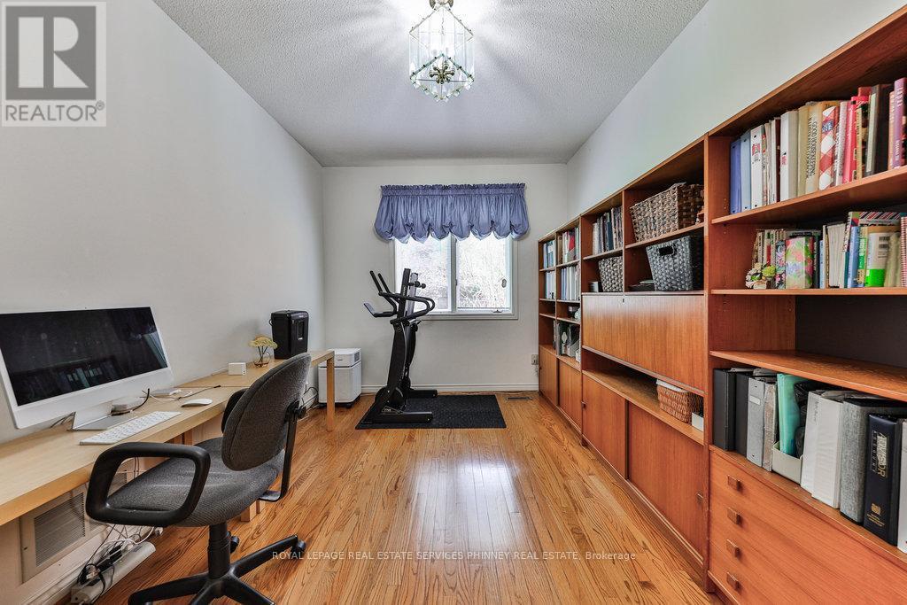 












3952 ROLLING VALLEY DRIVE

,
Mississauga,




Ontario
L5L5V9

