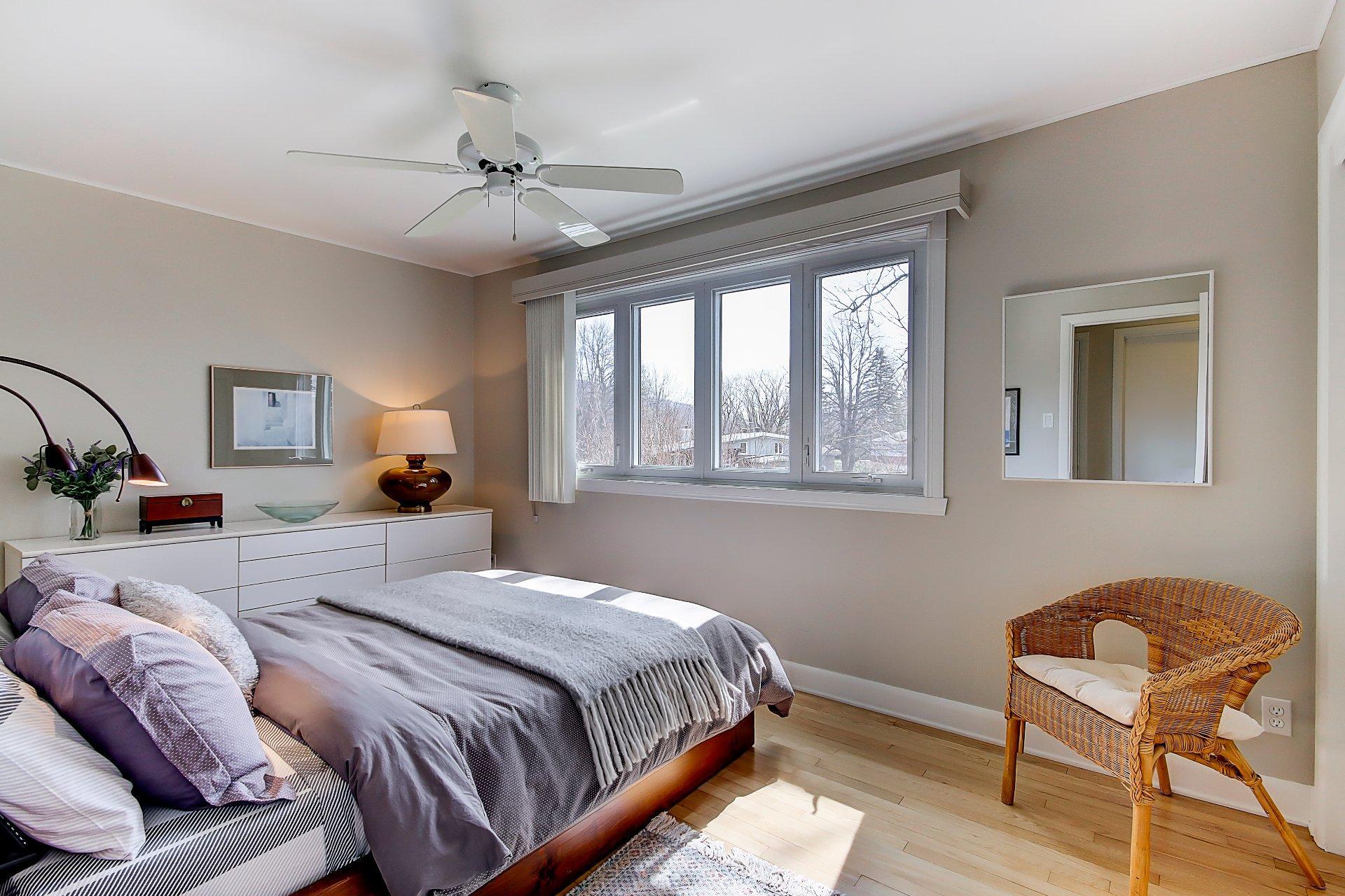 









165


Rue Hertel

,
Beloeil,




QC
J3G2M9

