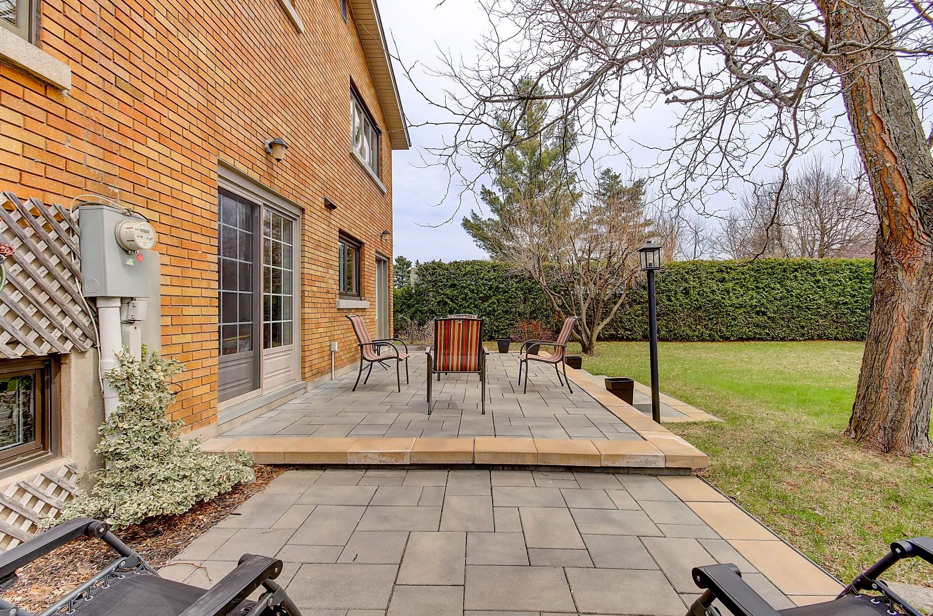 









165


Rue Hertel

,
Beloeil,




QC
J3G2M9

