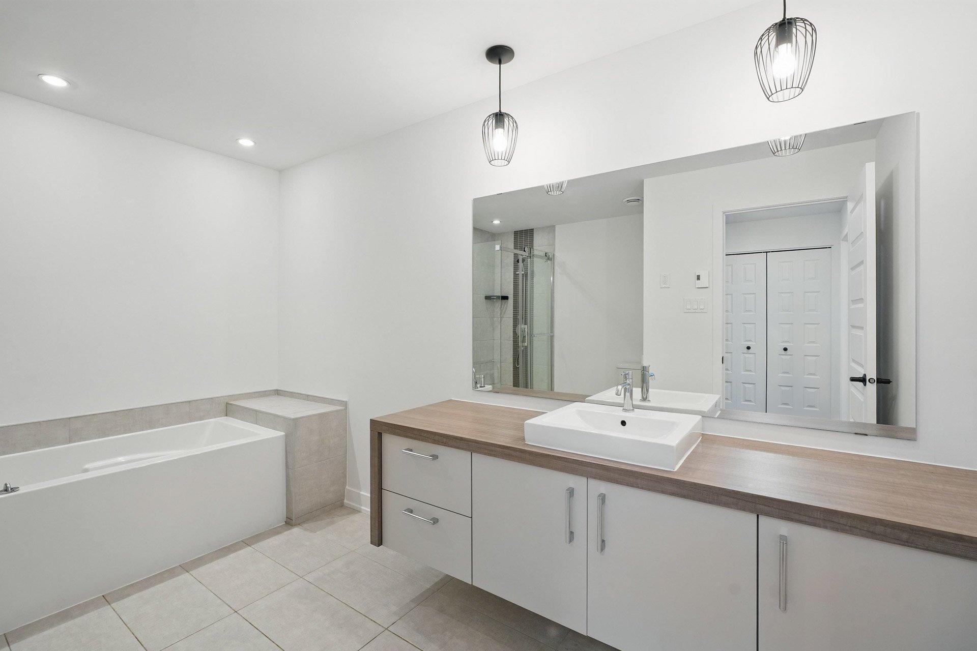









185


Rue Nancy-Elliott

, 3,
Gatineau (Aylmer),




QC
J9H0K3


