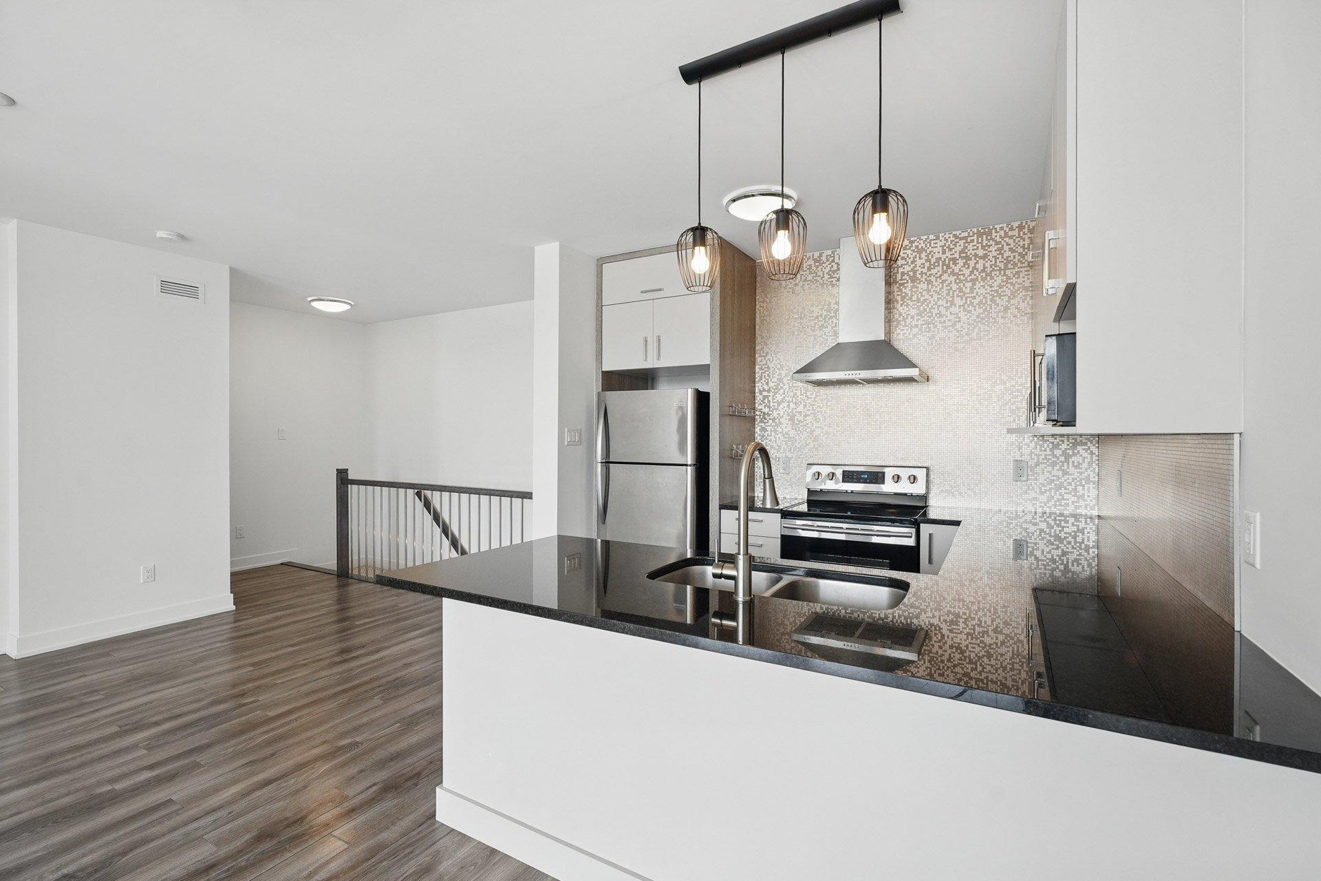 









185


Rue Nancy-Elliott

, 3,
Gatineau (Aylmer),




QC
J9H0K3

