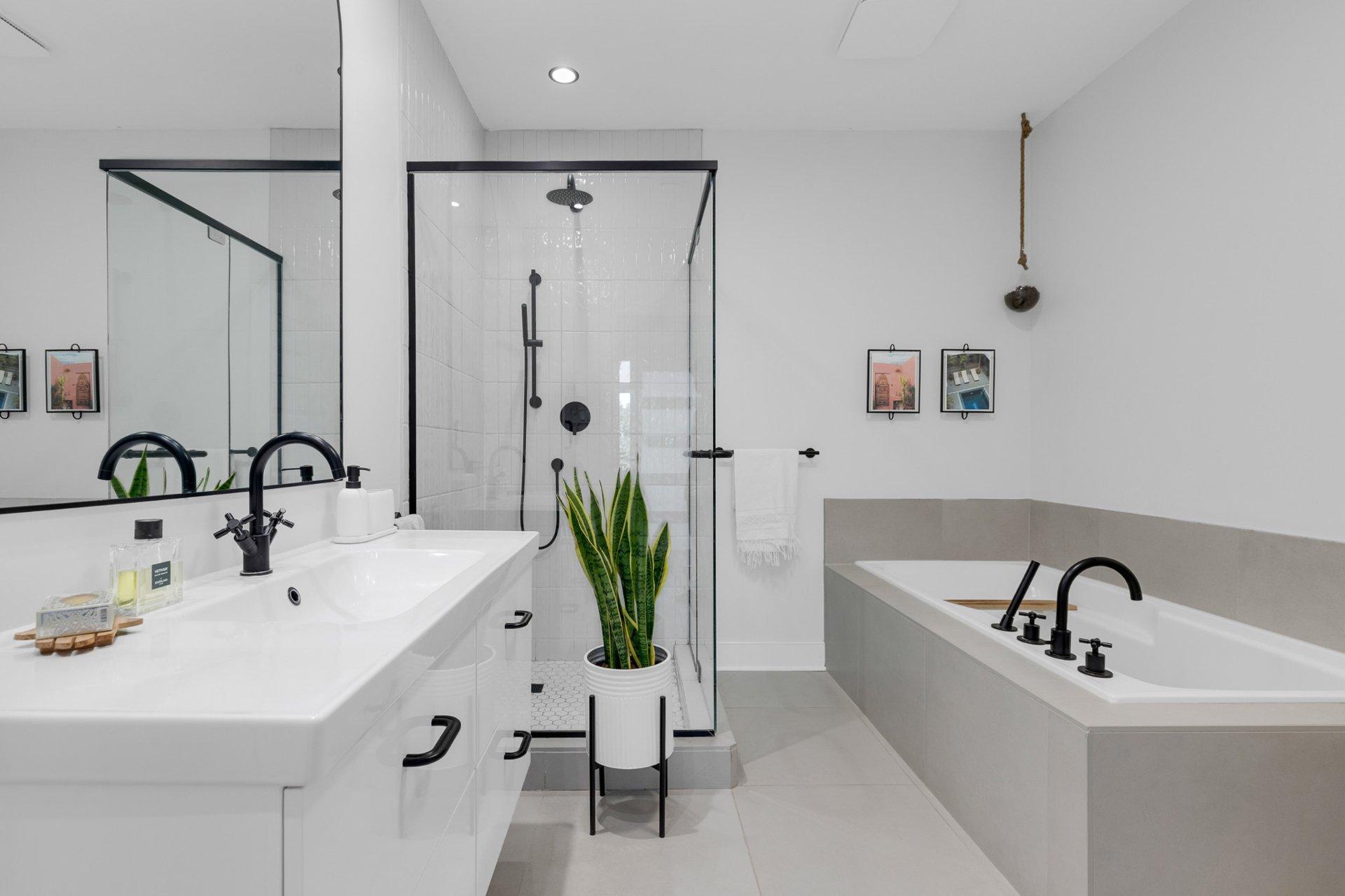 









13301


Boul. Cavendish

, 104,
Montréal (Saint-Laurent),




QC
H4R3N7

