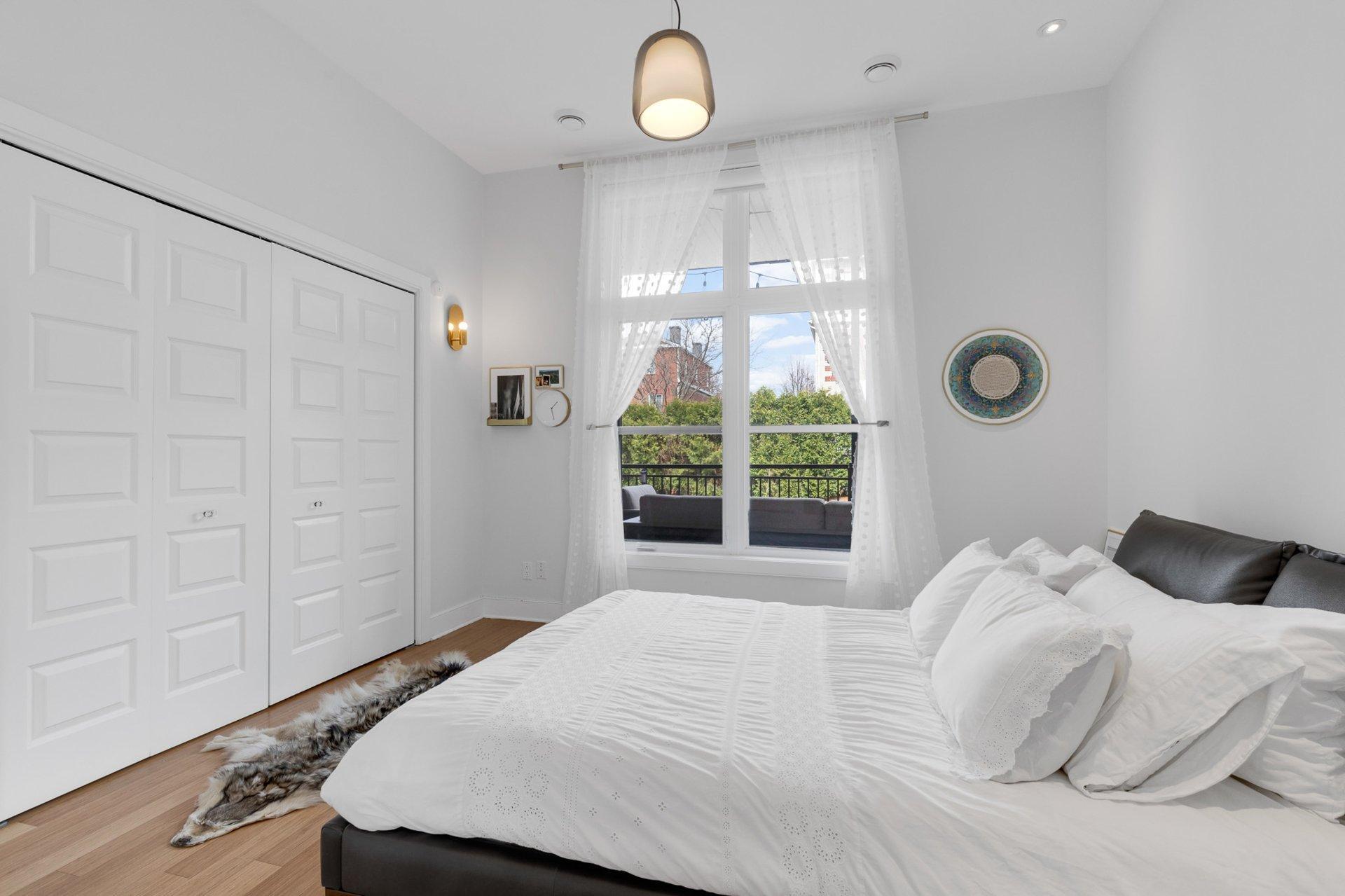 









13301


Boul. Cavendish

, 104,
Montréal (Saint-Laurent),




QC
H4R3N7

