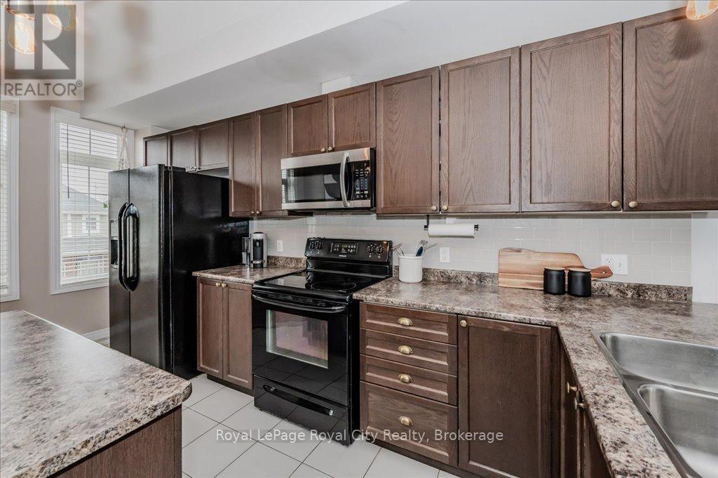 












23 - 100 CHESTER DRIVE

,
Cambridge,




Ontario
N1T0C8


