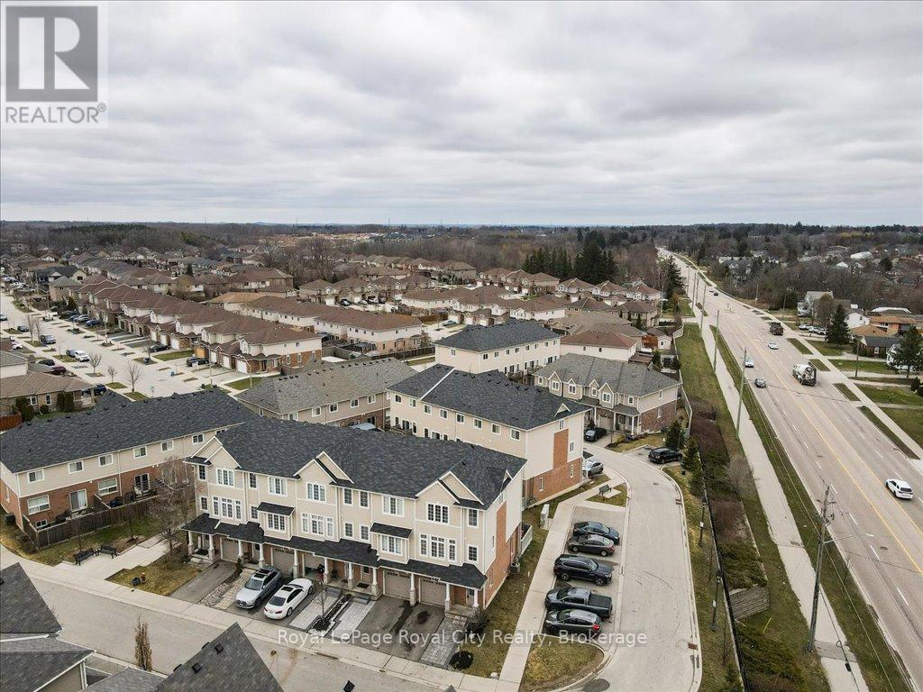 












23 - 100 CHESTER DRIVE

,
Cambridge,




Ontario
N1T0C8

