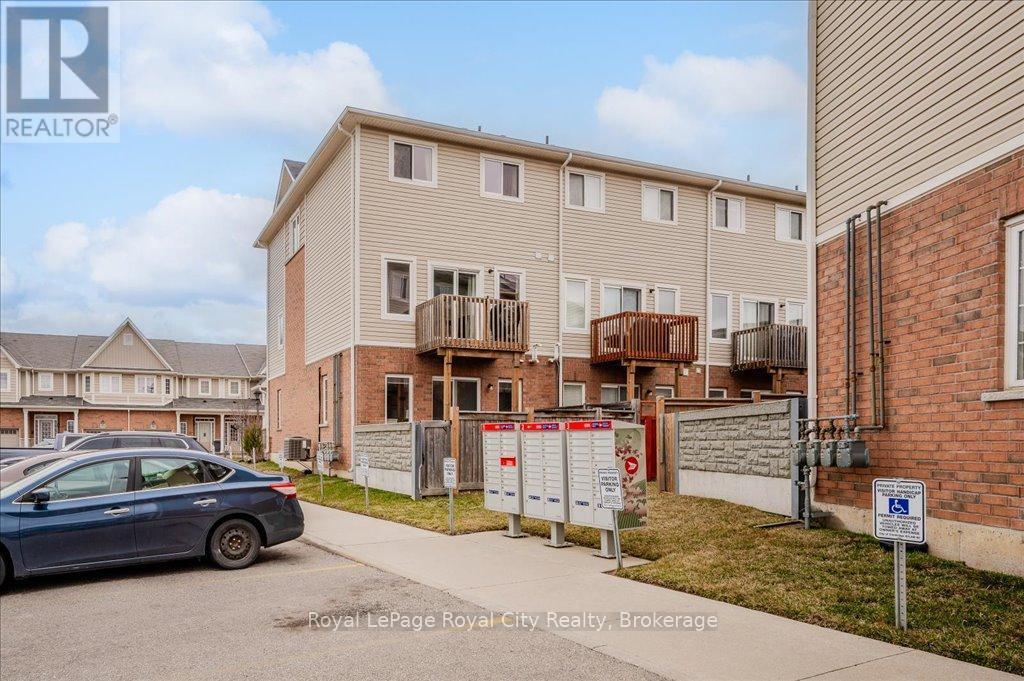 












23 - 100 CHESTER DRIVE

,
Cambridge,




Ontario
N1T0C8

