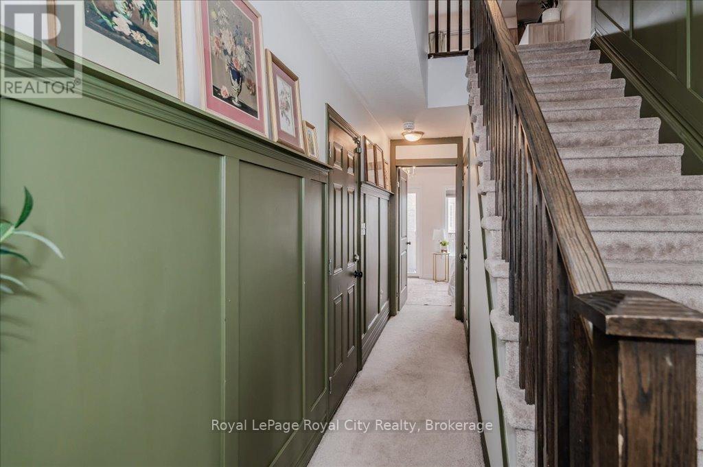 












23 - 100 CHESTER DRIVE

,
Cambridge,




Ontario
N1T0C8

