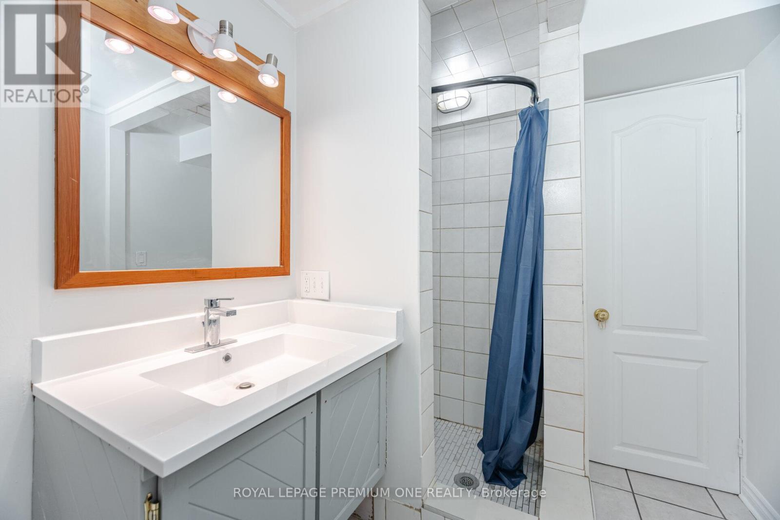 












BSMT - 7 BONNECHERE CRESCENT

,
Toronto,




Ontario
M1K4Y7

