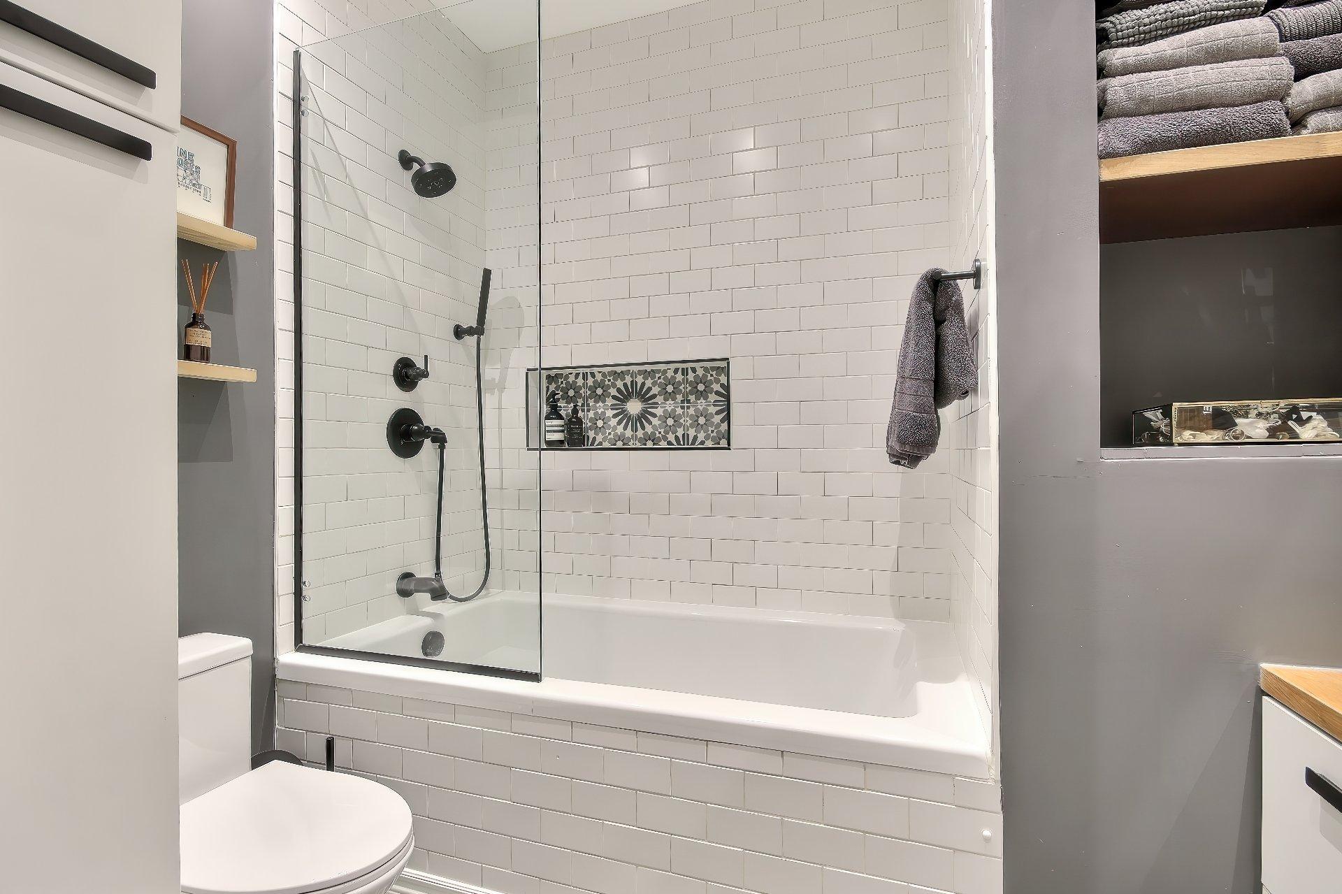 









167


Rue Beaubien E.

, 2,
Montréal (Rosemont/La Petite-Patrie),




QC
H2S1R3

