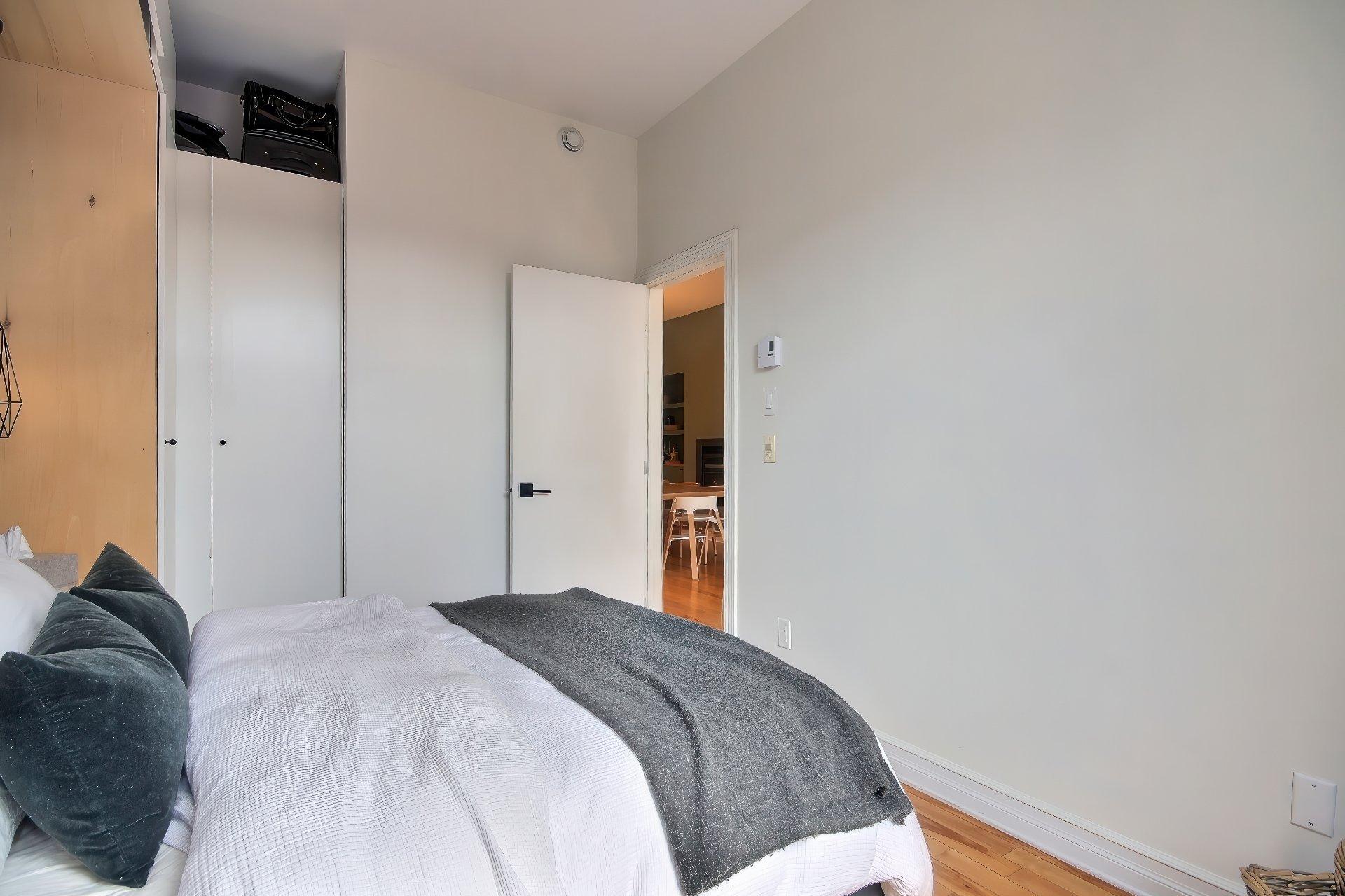 









167


Rue Beaubien E.

, 2,
Montréal (Rosemont/La Petite-Patrie),




QC
H2S1R3

