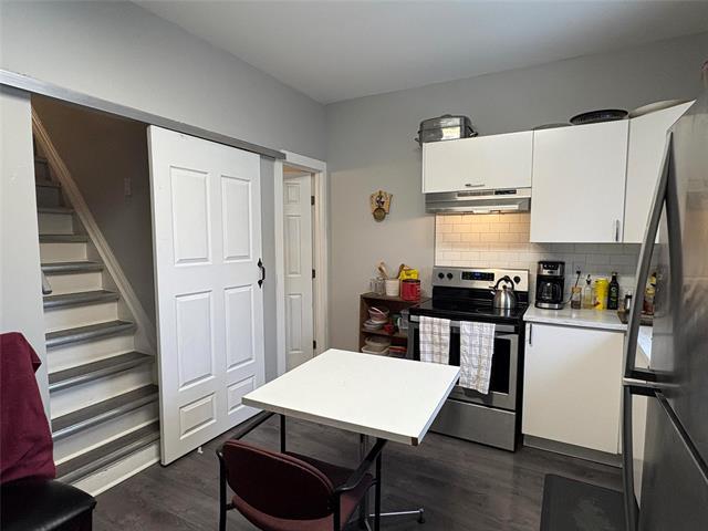 









429


Parr

ST,
Winnipeg,




MB
R2W 5G2

