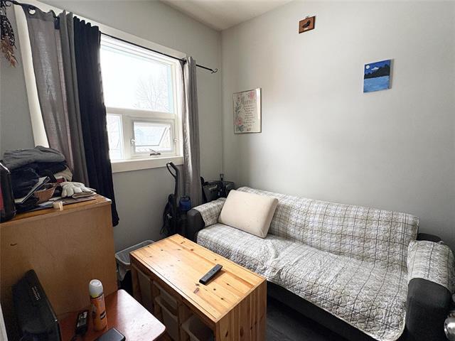 









429


Parr

ST,
Winnipeg,




MB
R2W 5G2

