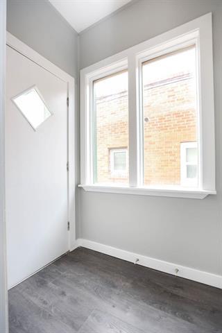 









429


Parr

ST,
Winnipeg,




MB
R2W 5G2

