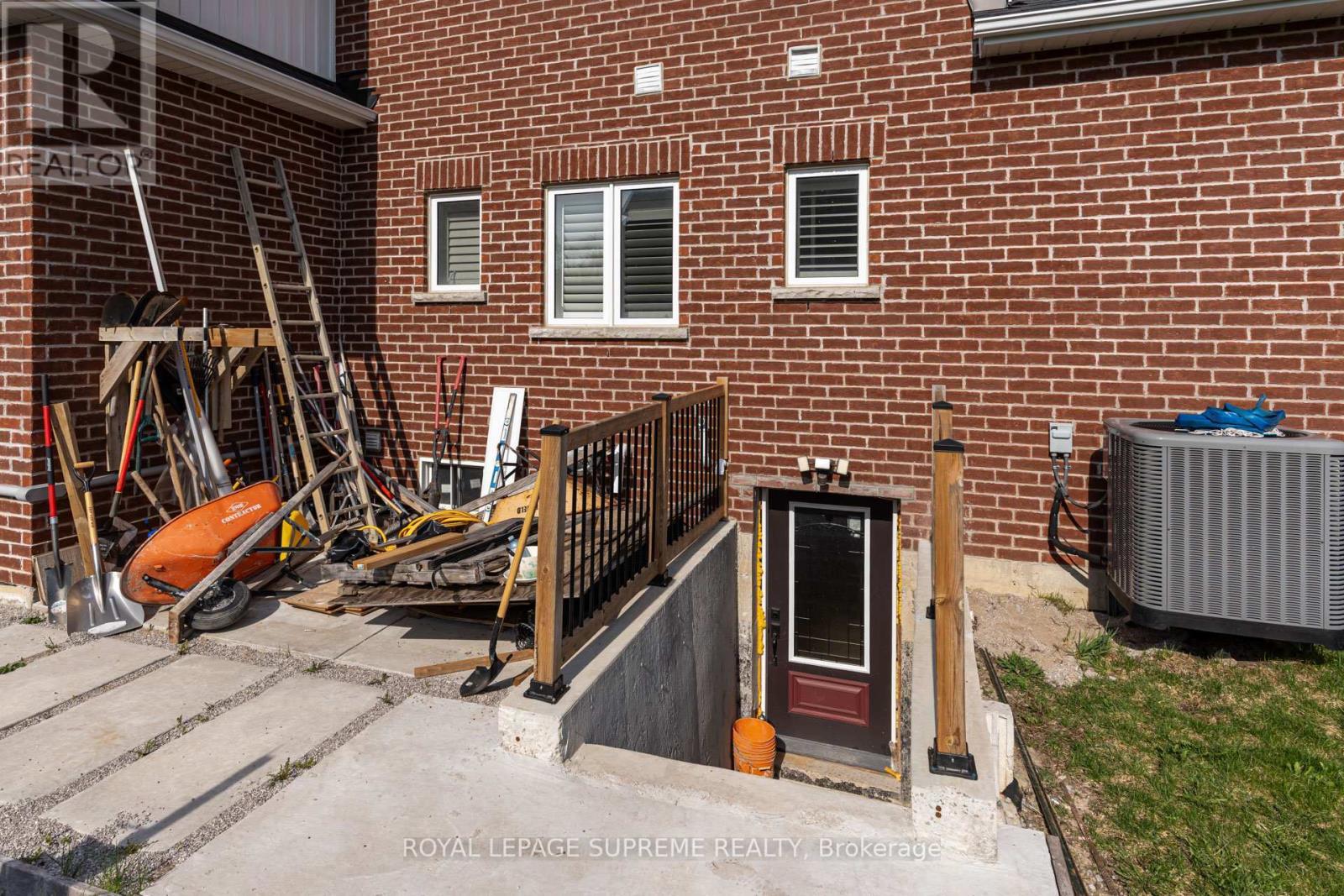 












1417 GILFORD ROAD

,
Innisfil,




Ontario
L0L1R0

