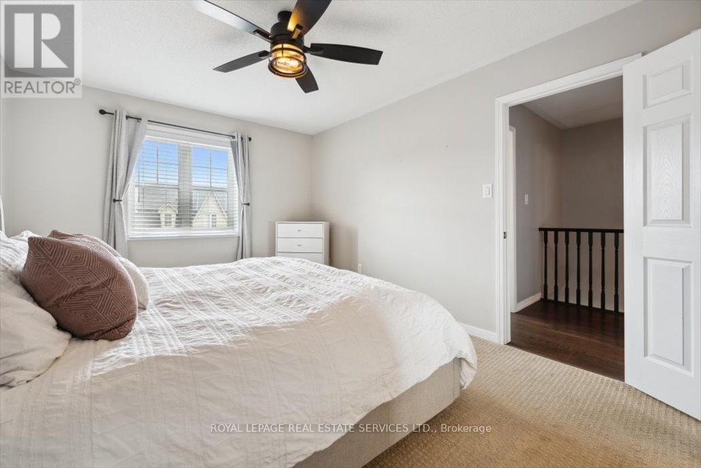 












922 BRASSARD CIRCLE

,
Milton,




Ontario
L9T8E3

