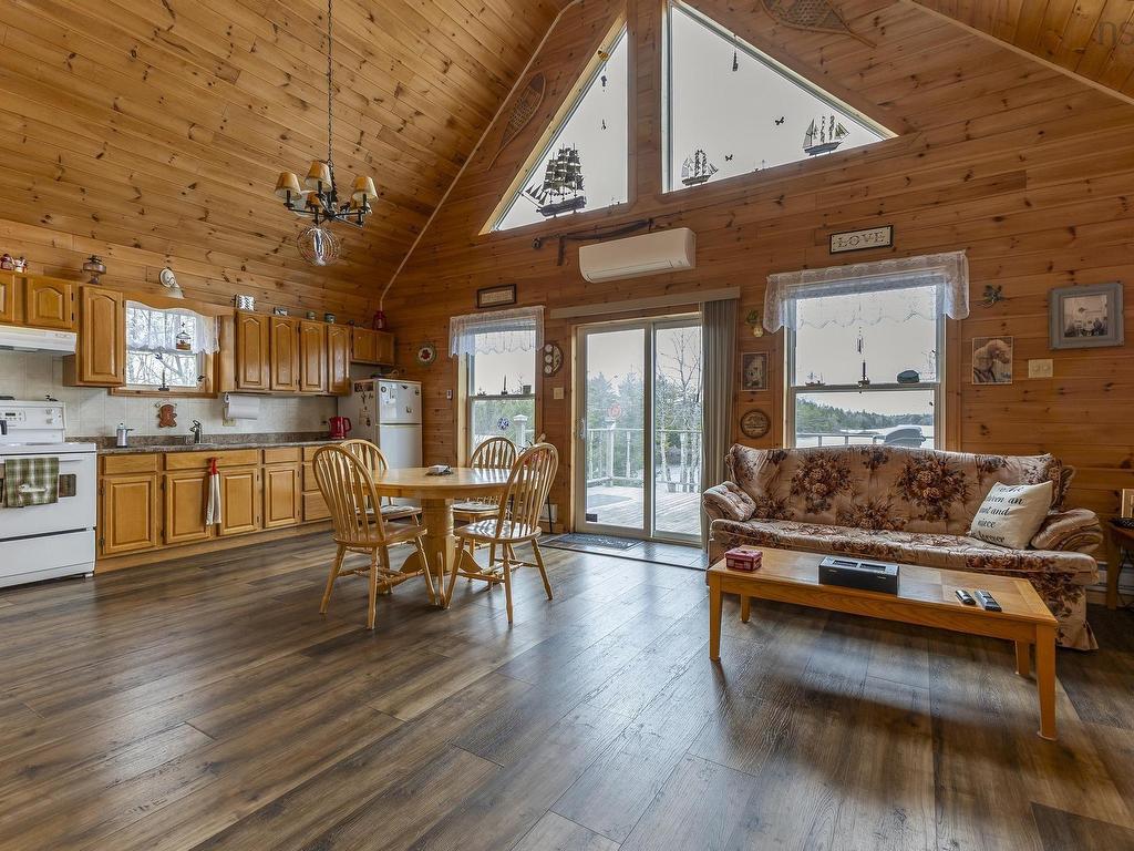 












347 West Loon Village Road

,
Upper Musquodoboit,




NS
B0N 2M0

