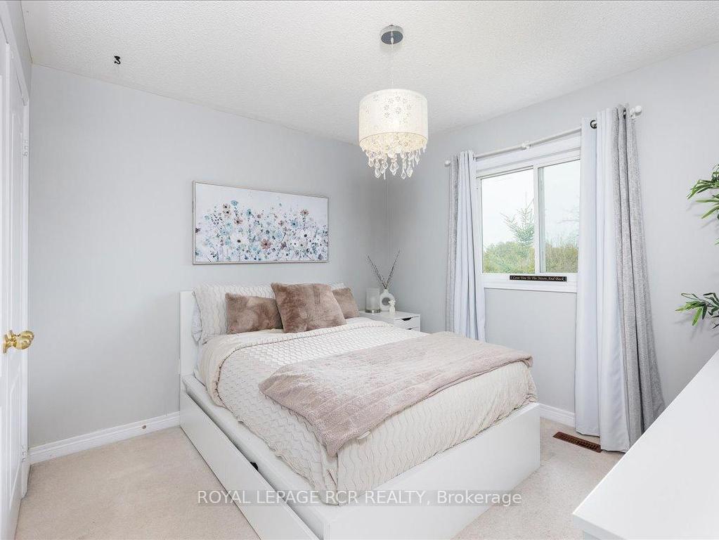 









340


King

Street East,
East Gwillimbury,




ON
L0G 1M0

