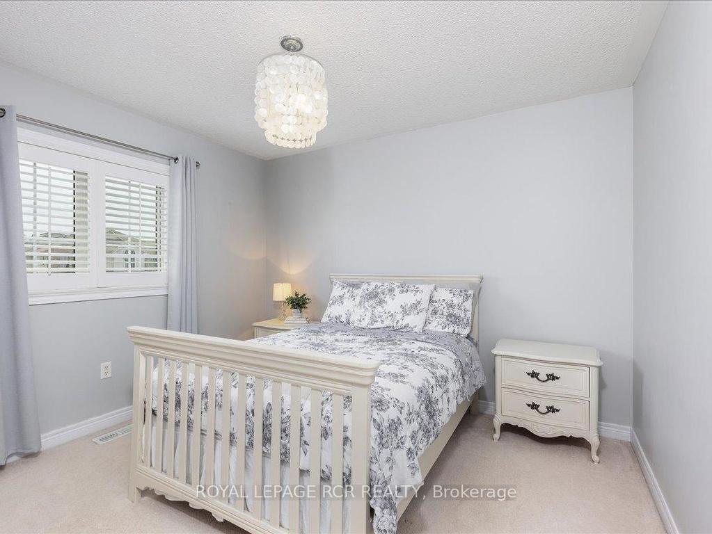 









340


King

Street East,
East Gwillimbury,




ON
L0G 1M0


