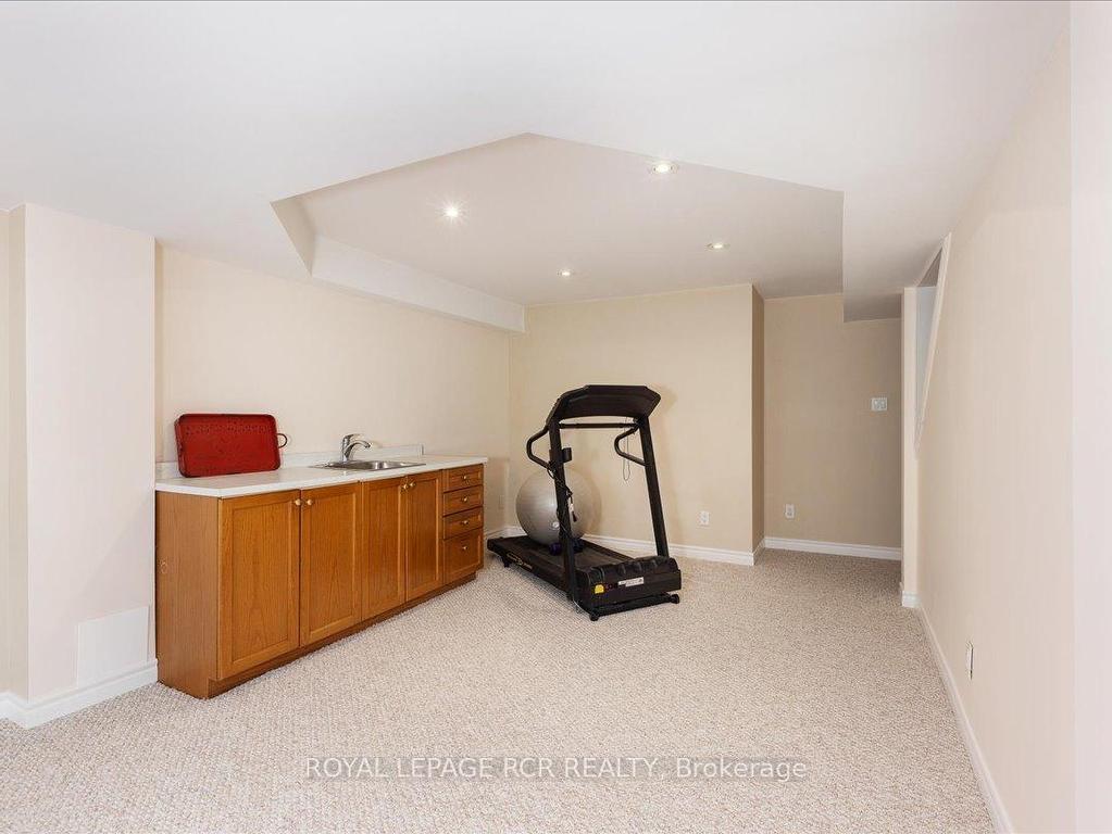 









340


King

Street East,
East Gwillimbury,




ON
L0G 1M0

